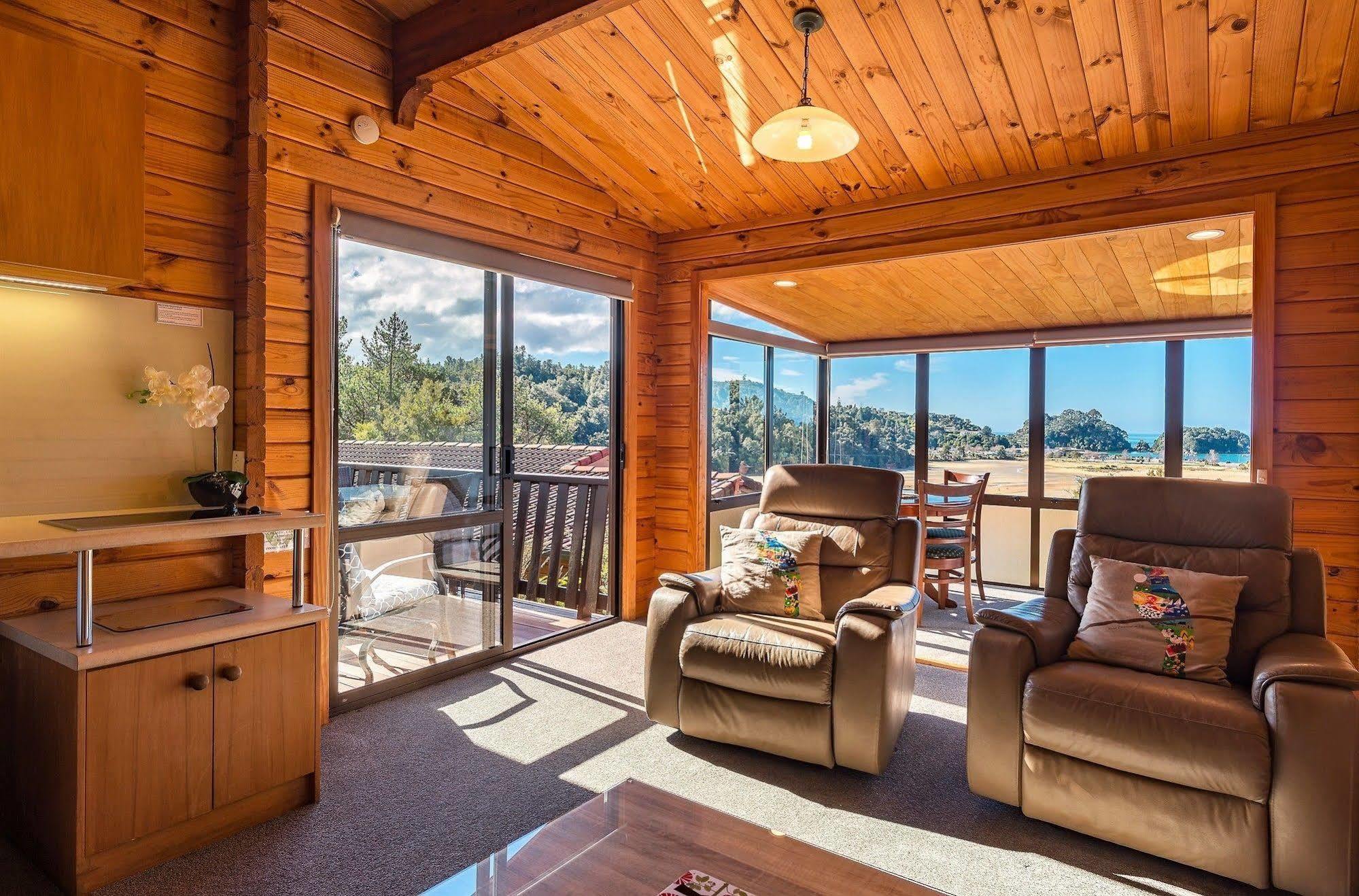 Kimi Ora Eco Motel 4*